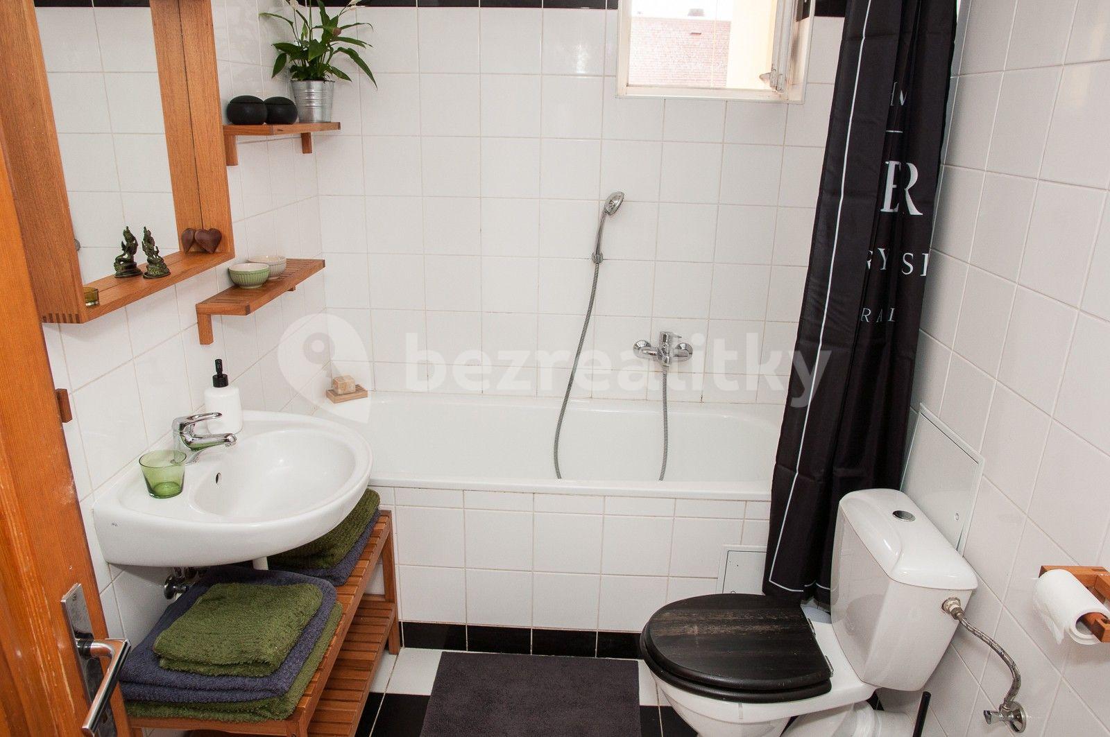 2 bedroom flat for sale, 48 m², Lipanská, Prague, Prague