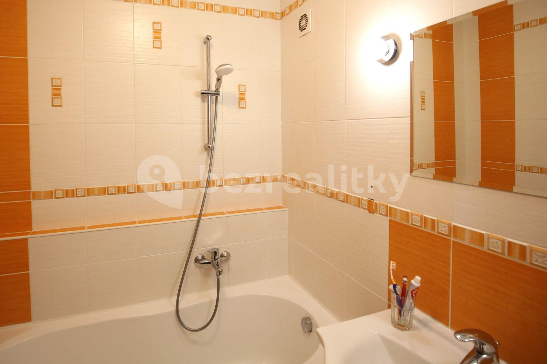 2 bedroom with open-plan kitchen flat for sale, 74 m², Plickova, Prague, Prague