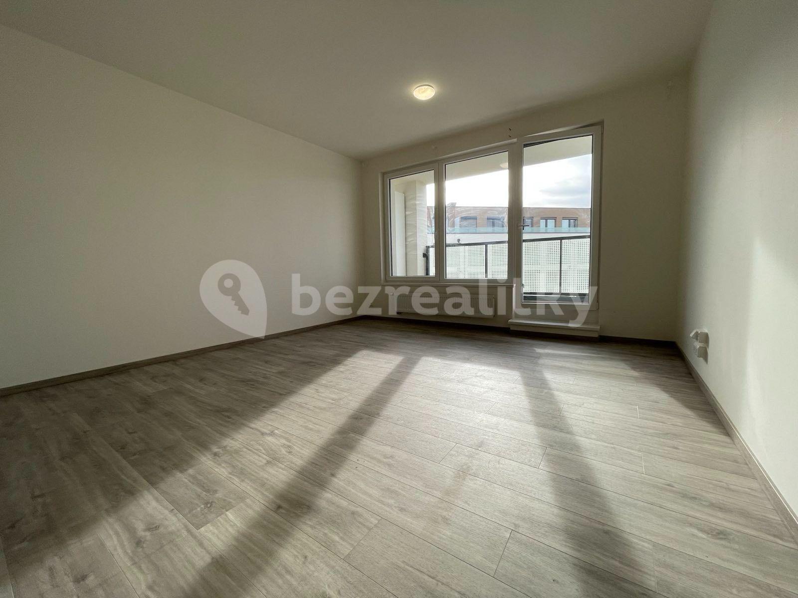 Studio flat to rent, 38 m², Gollové, Prague, Prague