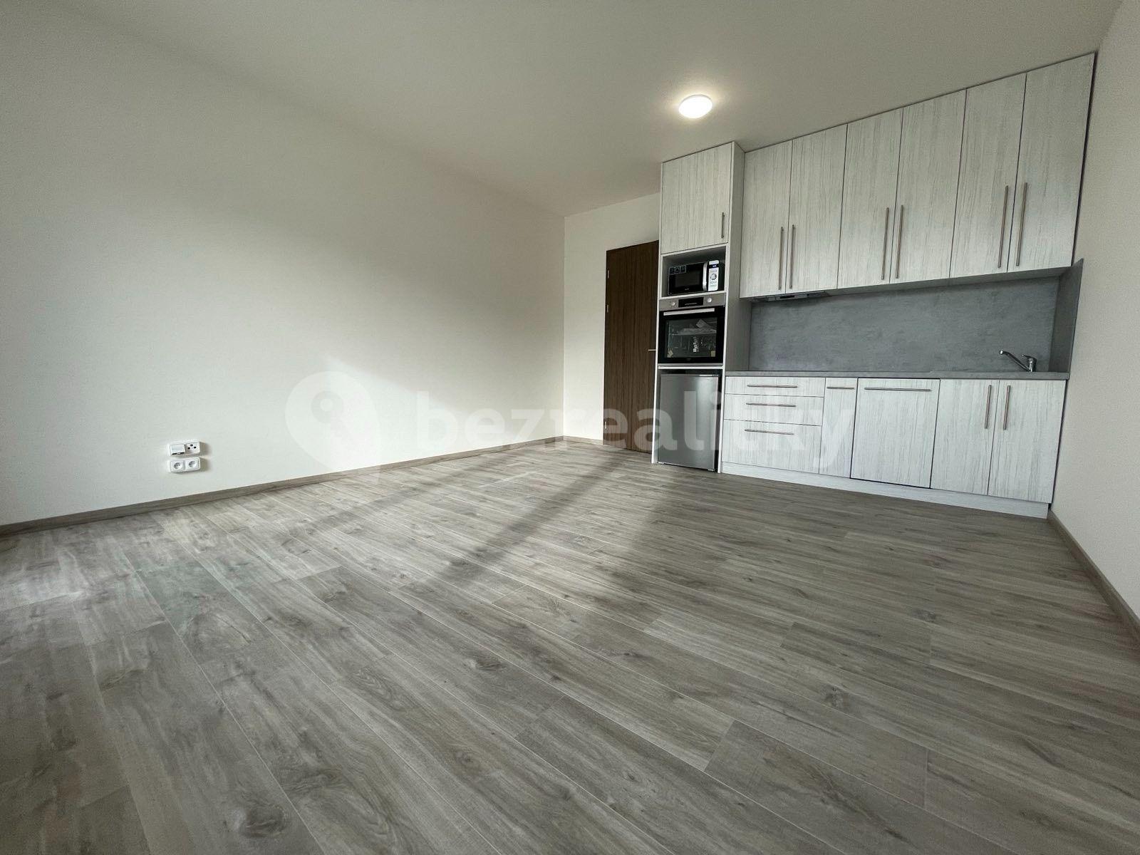 Studio flat to rent, 38 m², Gollové, Prague, Prague