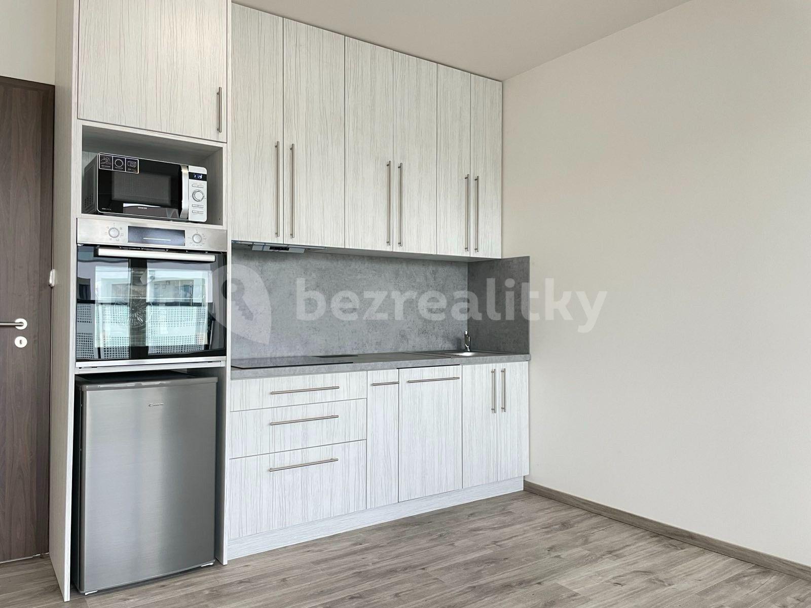 Studio flat to rent, 38 m², Gollové, Prague, Prague