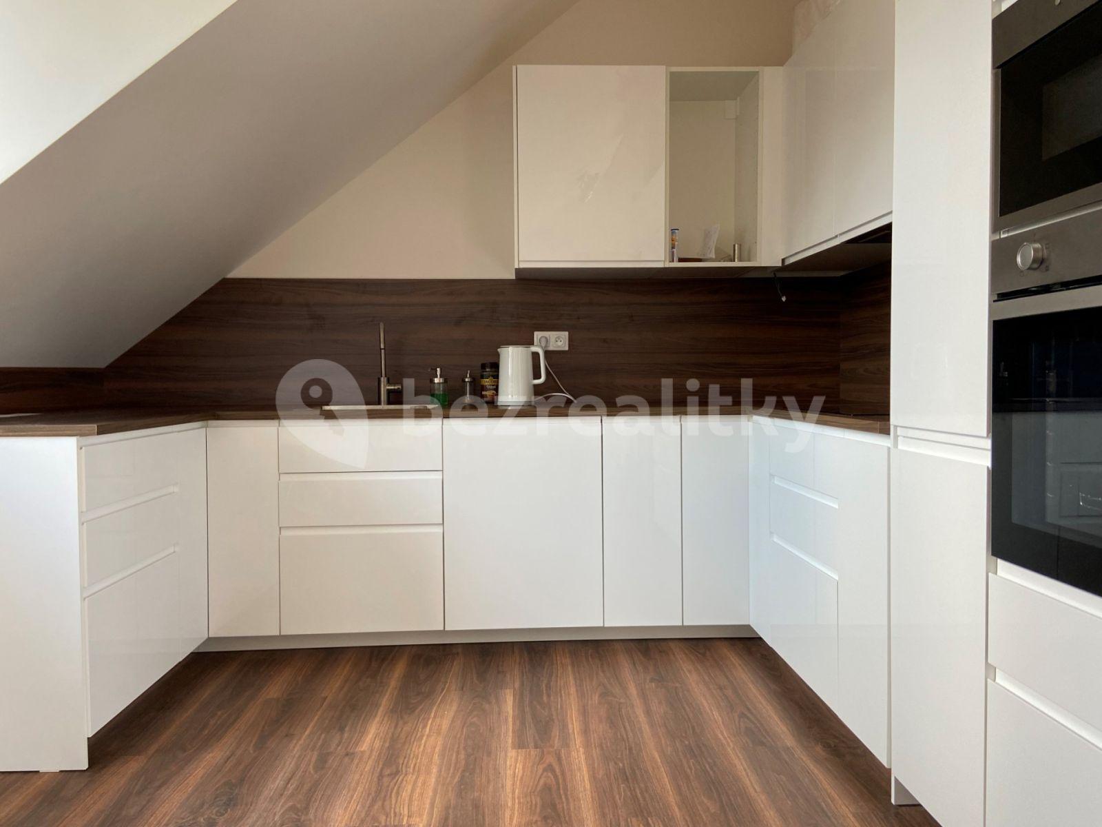 2 bedroom with open-plan kitchen flat to rent, 80 m², Tálínská, Liberec, Liberecký Region