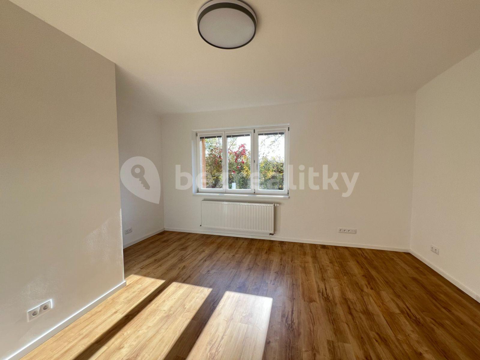 3 bedroom flat to rent, 98 m², Budějovická, Prague, Prague