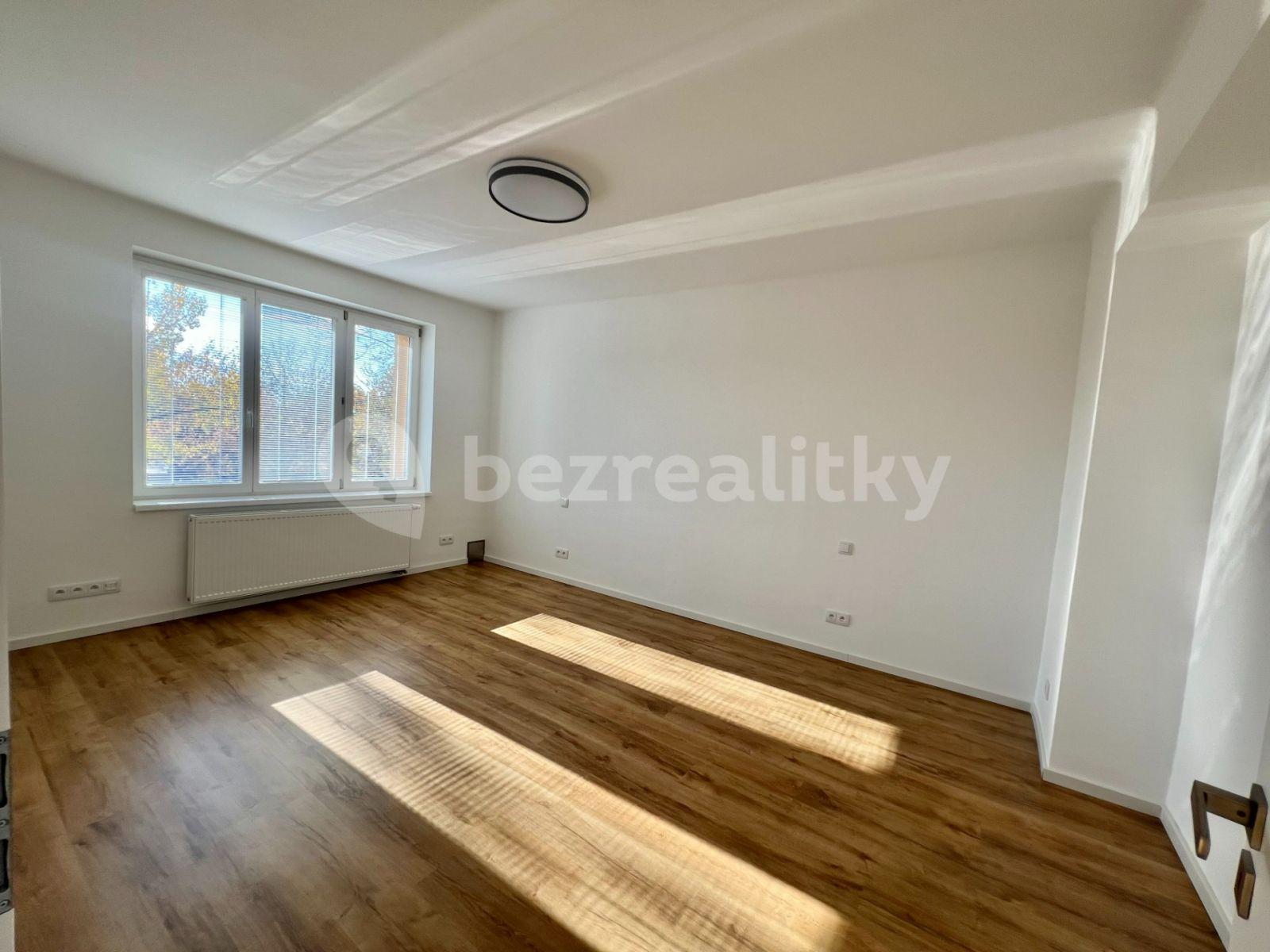 3 bedroom flat to rent, 98 m², Budějovická, Prague, Prague