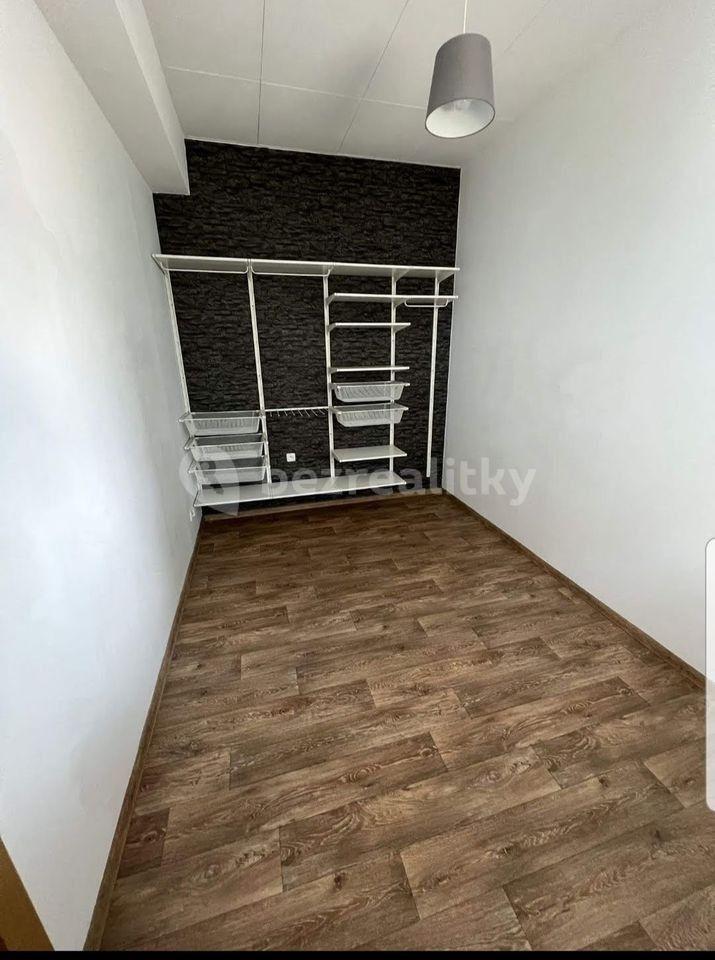 1 bedroom with open-plan kitchen flat for sale, 47 m², Českomoravská, Prague, Prague