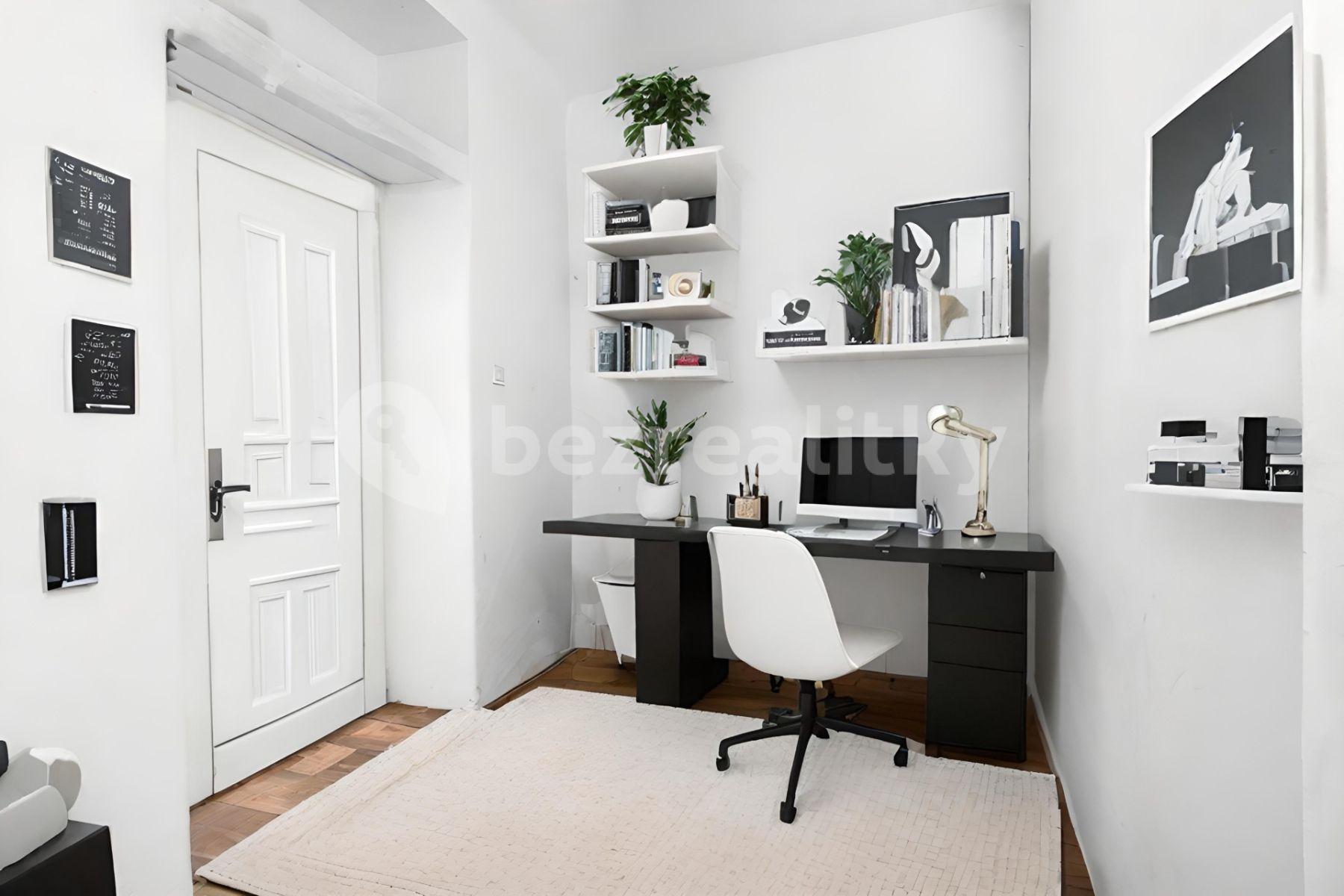 2 bedroom flat for sale, 56 m², Roháčova, Prague, Prague