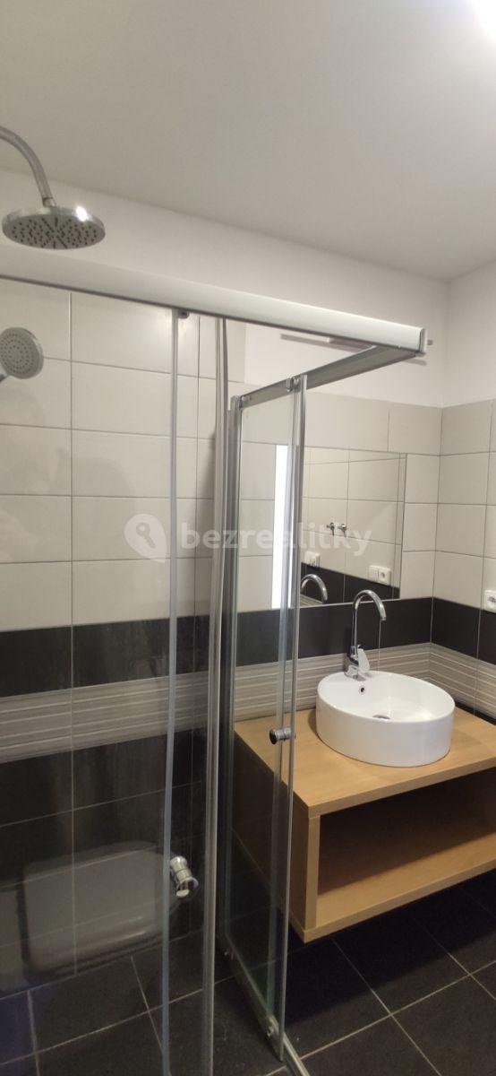 Studio flat to rent, 26 m², Jeremiášova, Prague, Prague