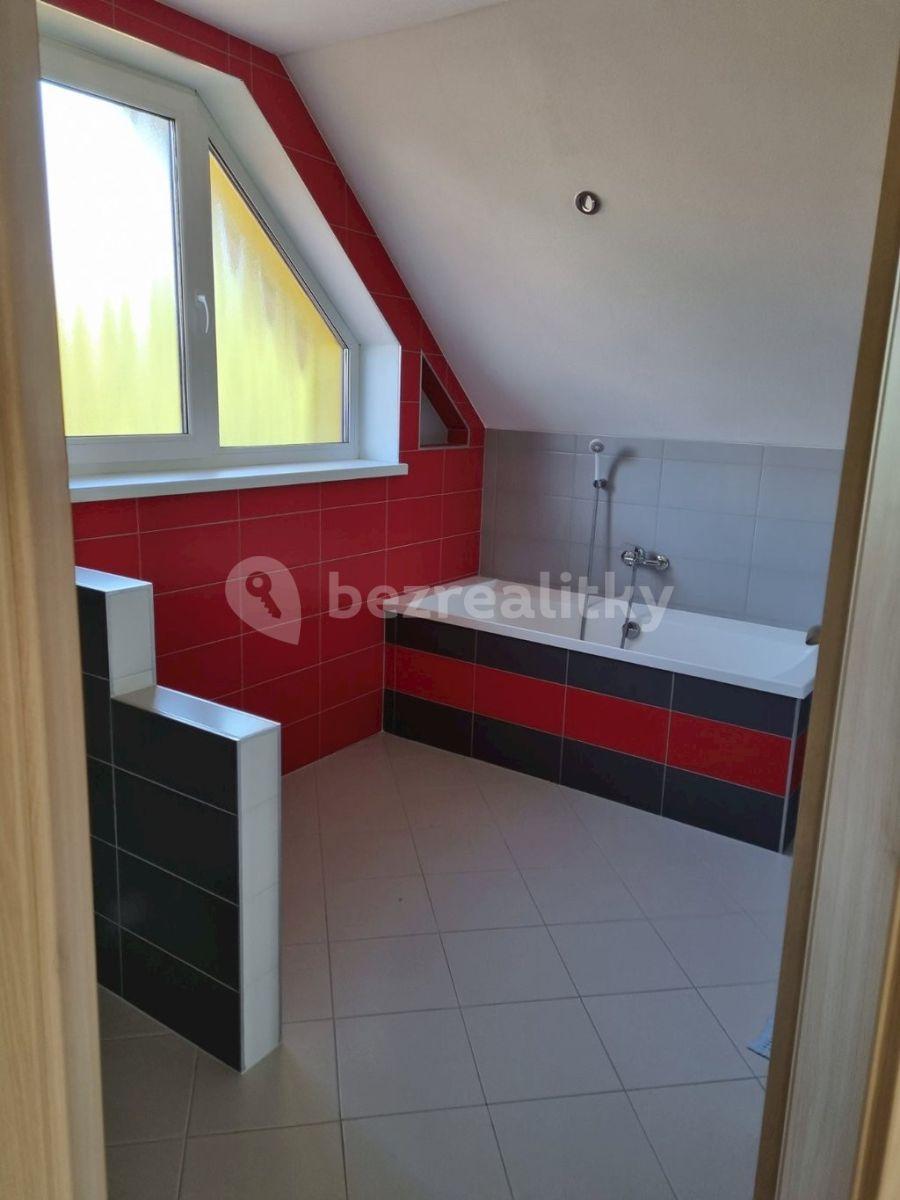 4 bedroom flat to rent, 150 m², Popradská, Veľká Lomnica, Prešovský Region