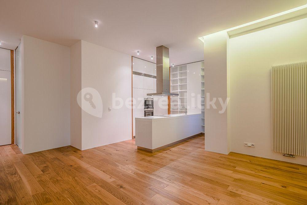 1 bedroom with open-plan kitchen flat to rent, 89 m², Laubova, Prague, Prague