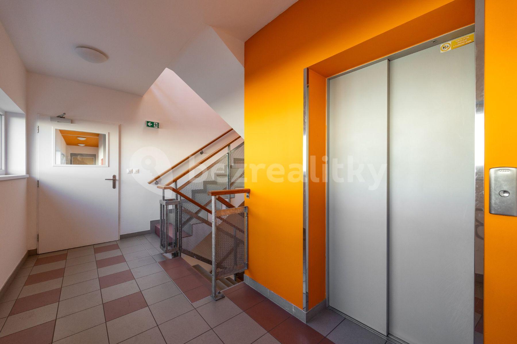 1 bedroom with open-plan kitchen flat for sale, 51 m², U Hostavického potoka, Prague, Prague