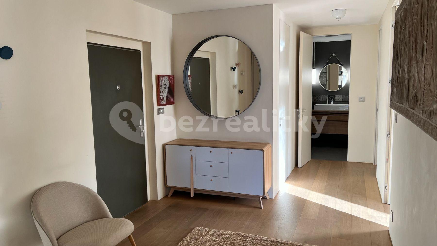 2 bedroom with open-plan kitchen flat to rent, 90 m², Klímova, Prague, Prague