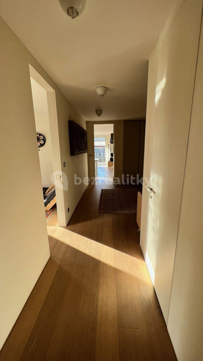 2 bedroom with open-plan kitchen flat to rent, 90 m², Klímova, Prague, Prague