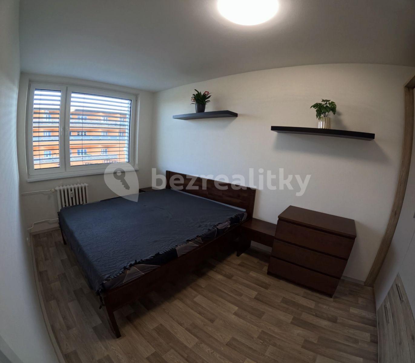 2 bedroom with open-plan kitchen flat to rent, 66 m², Kukelská, Prague, Prague