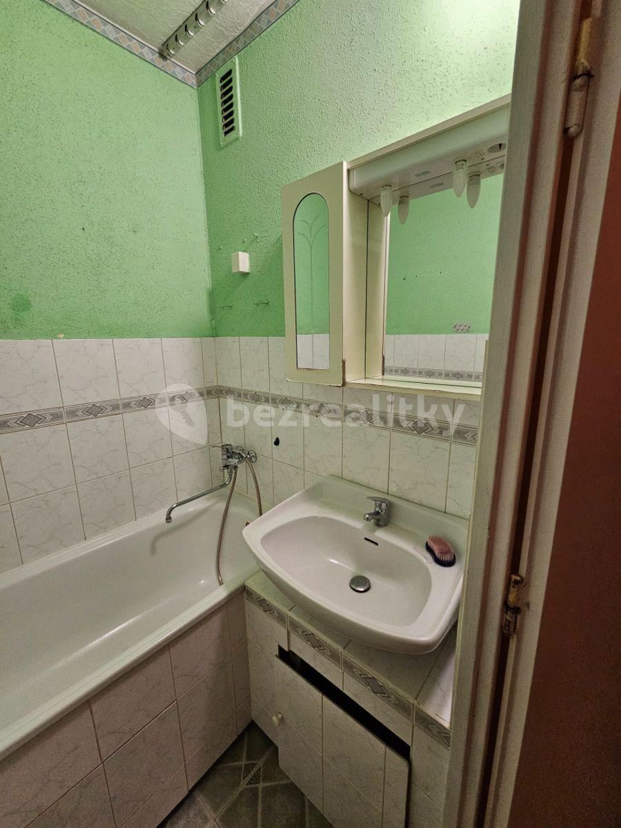 2 bedroom flat for sale, 58 m², Hutník, Veselí nad Moravou, Jihomoravský Region