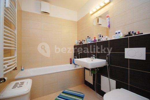 Studio flat to rent, 40 m², Nad Přehradou, Prague, Prague