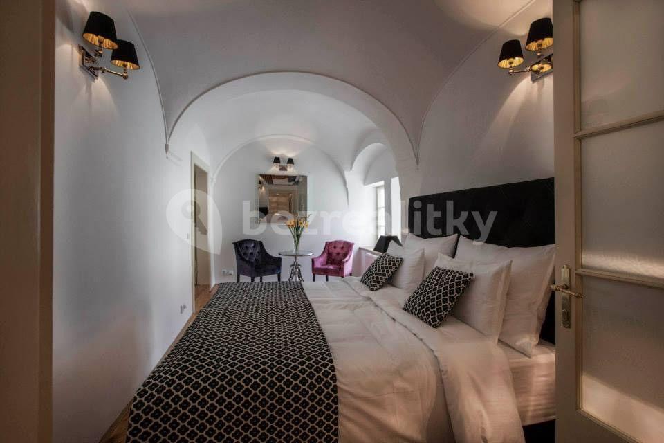 3 bedroom flat to rent, 130 m², Michalská, Prague, Prague