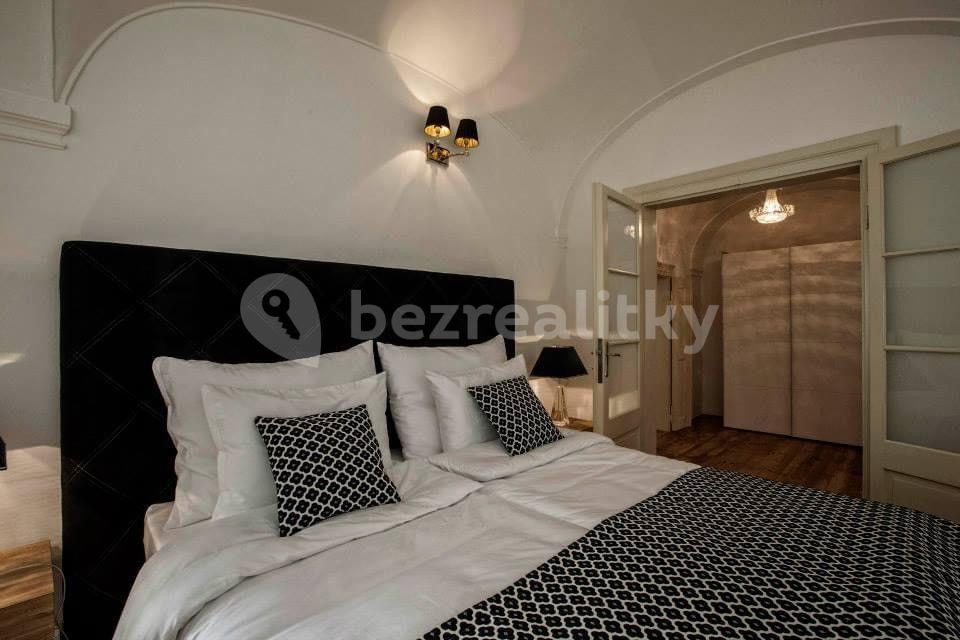 3 bedroom flat to rent, 130 m², Michalská, Prague, Prague