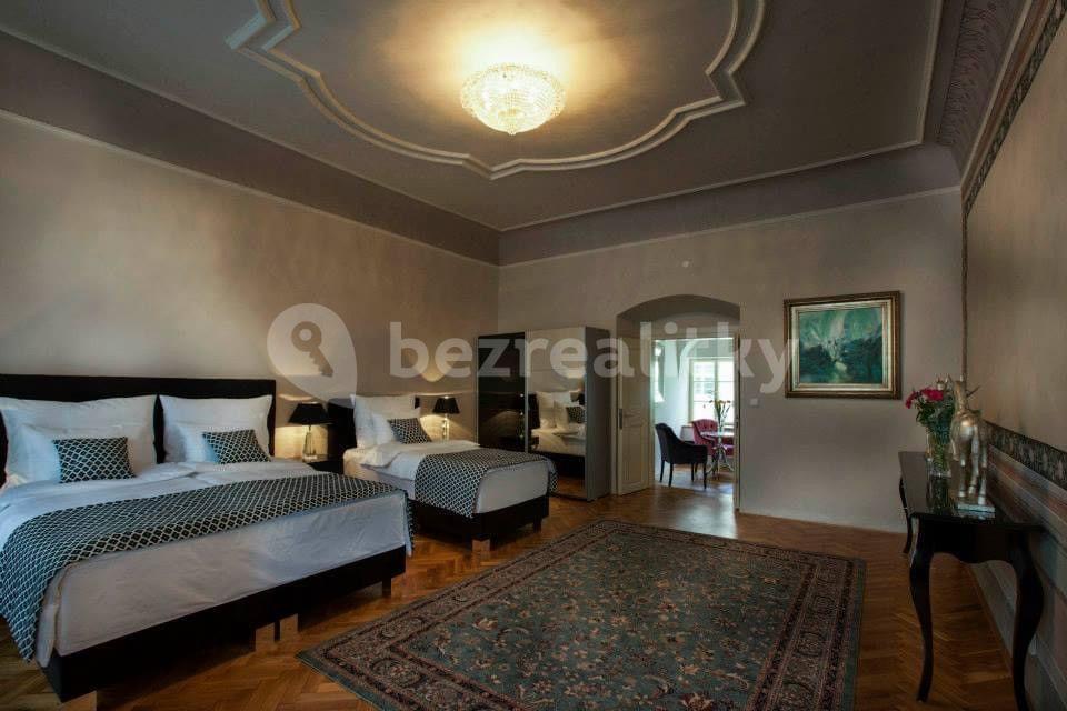 3 bedroom flat to rent, 130 m², Michalská, Prague, Prague