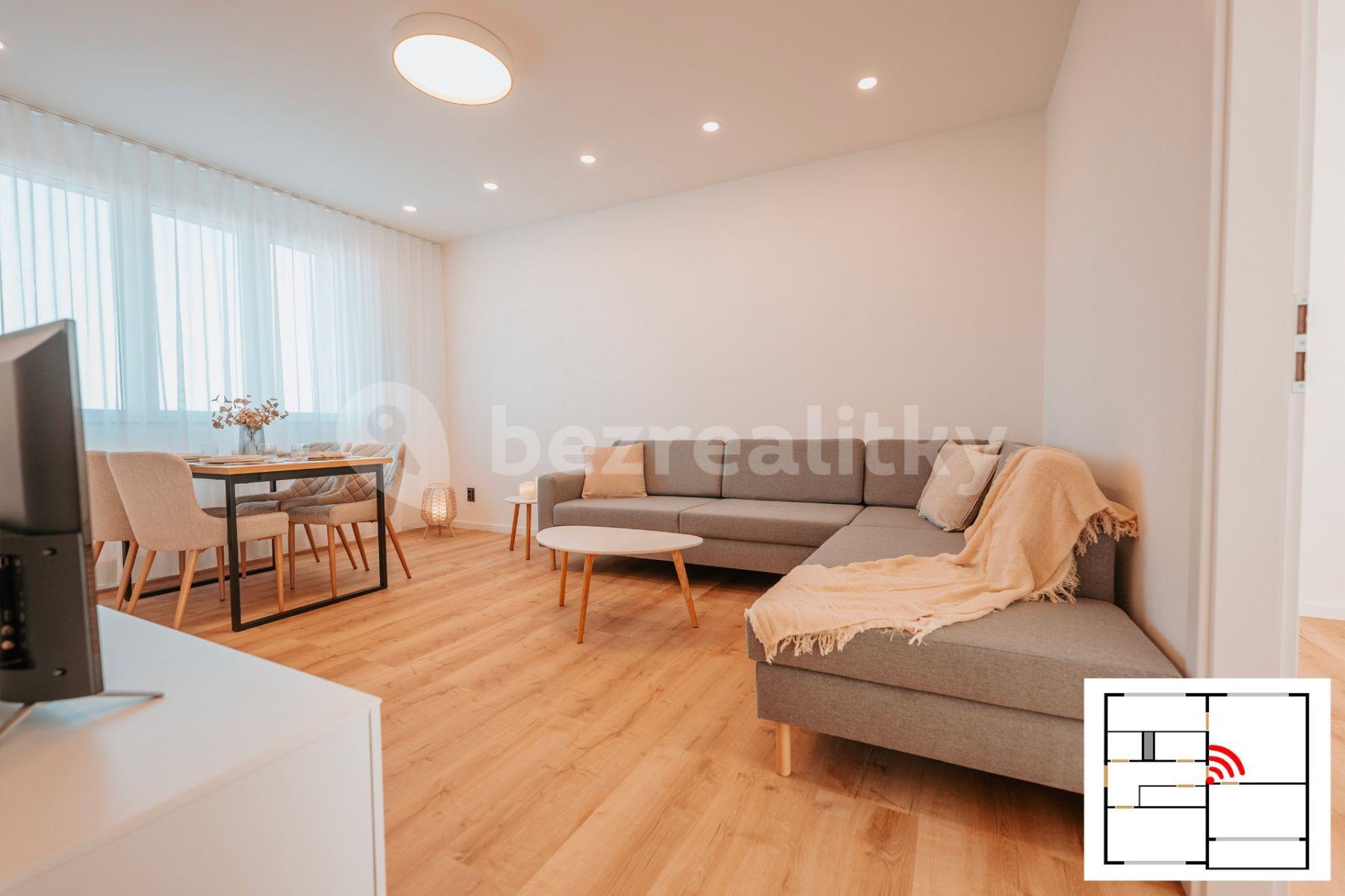 3 bedroom flat for sale, 66 m², Heyrovského, Plzeň, Plzeňský Region