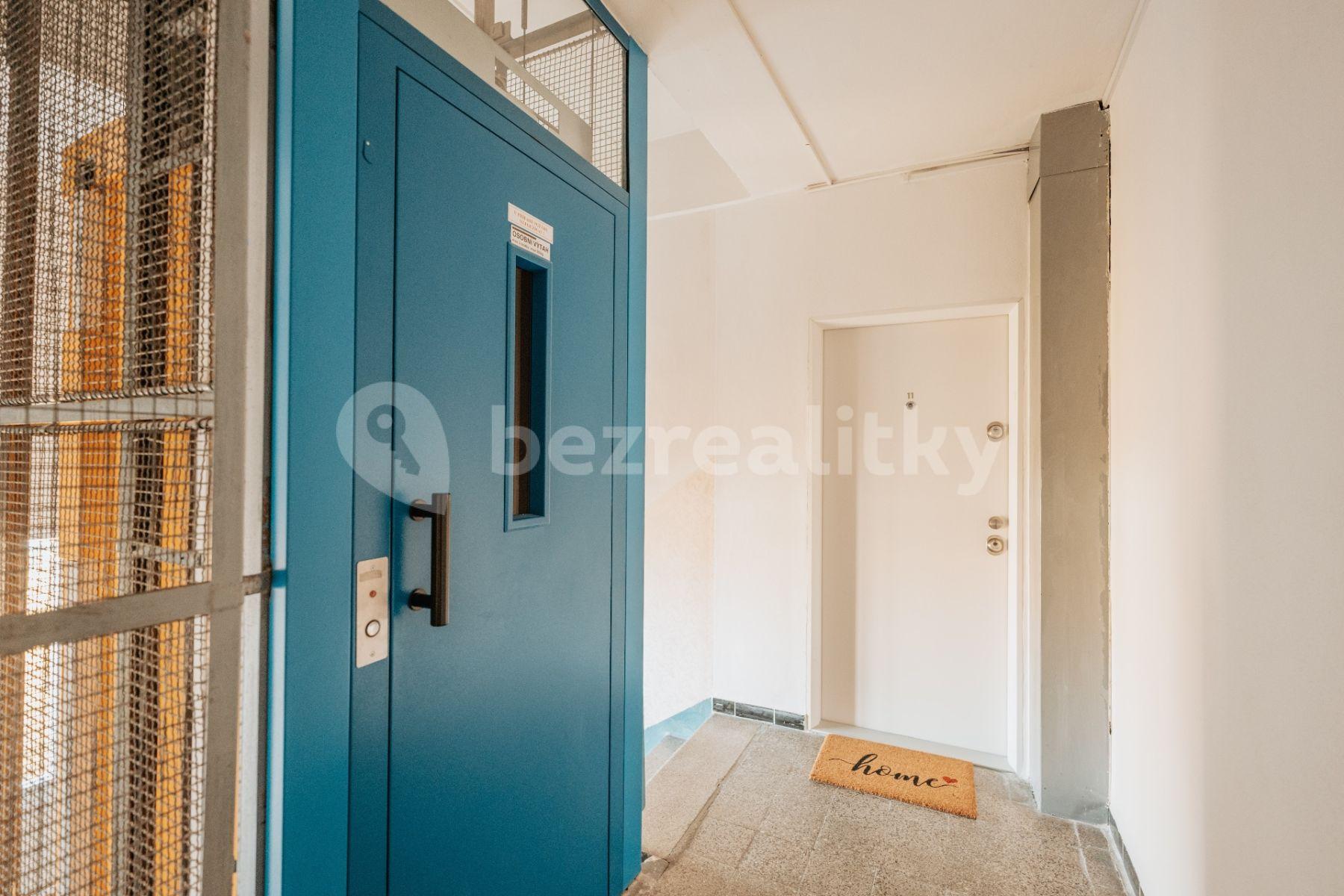 3 bedroom flat for sale, 66 m², Heyrovského, Plzeň, Plzeňský Region