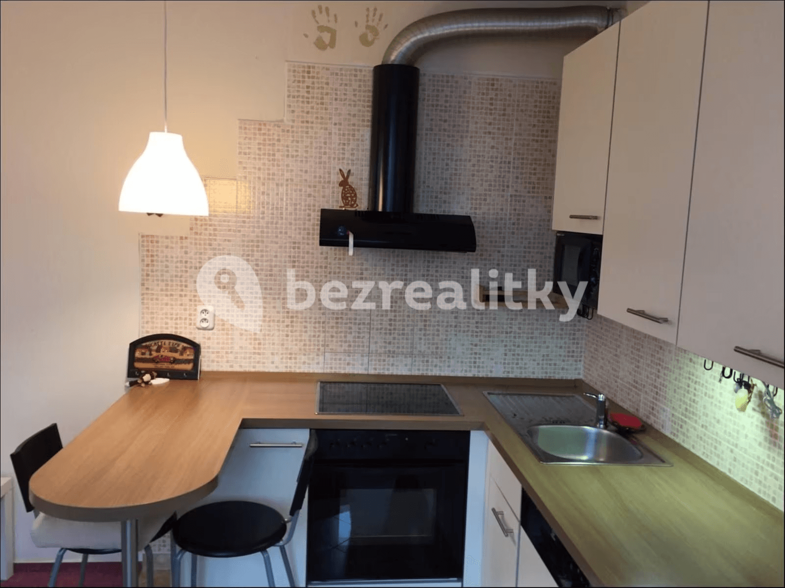 Studio flat for sale, 31 m², Podkovářská, Prague, Prague