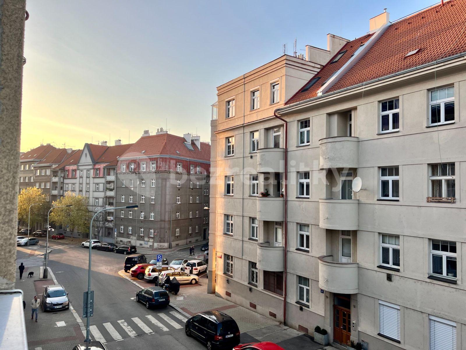 1 bedroom with open-plan kitchen flat to rent, 45 m², Pivovarnická, Prague, Prague