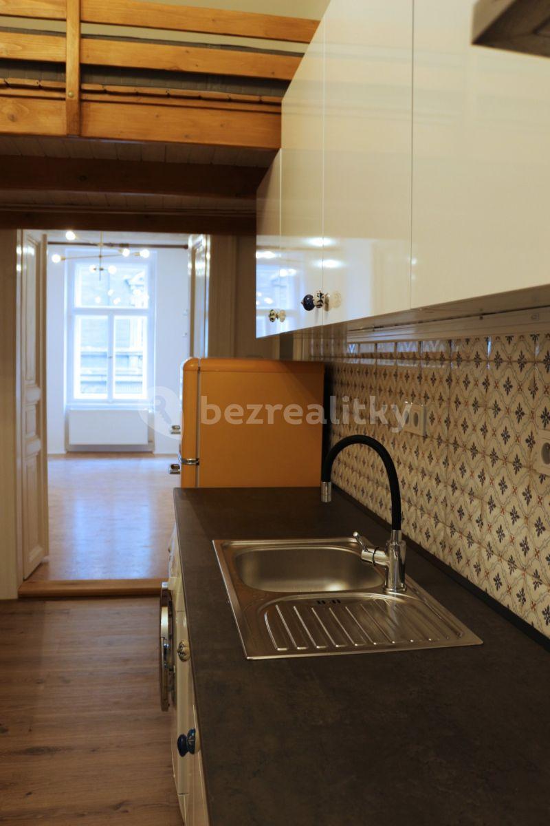 1 bedroom with open-plan kitchen flat to rent, 41 m², Bořivojova, Prague, Prague