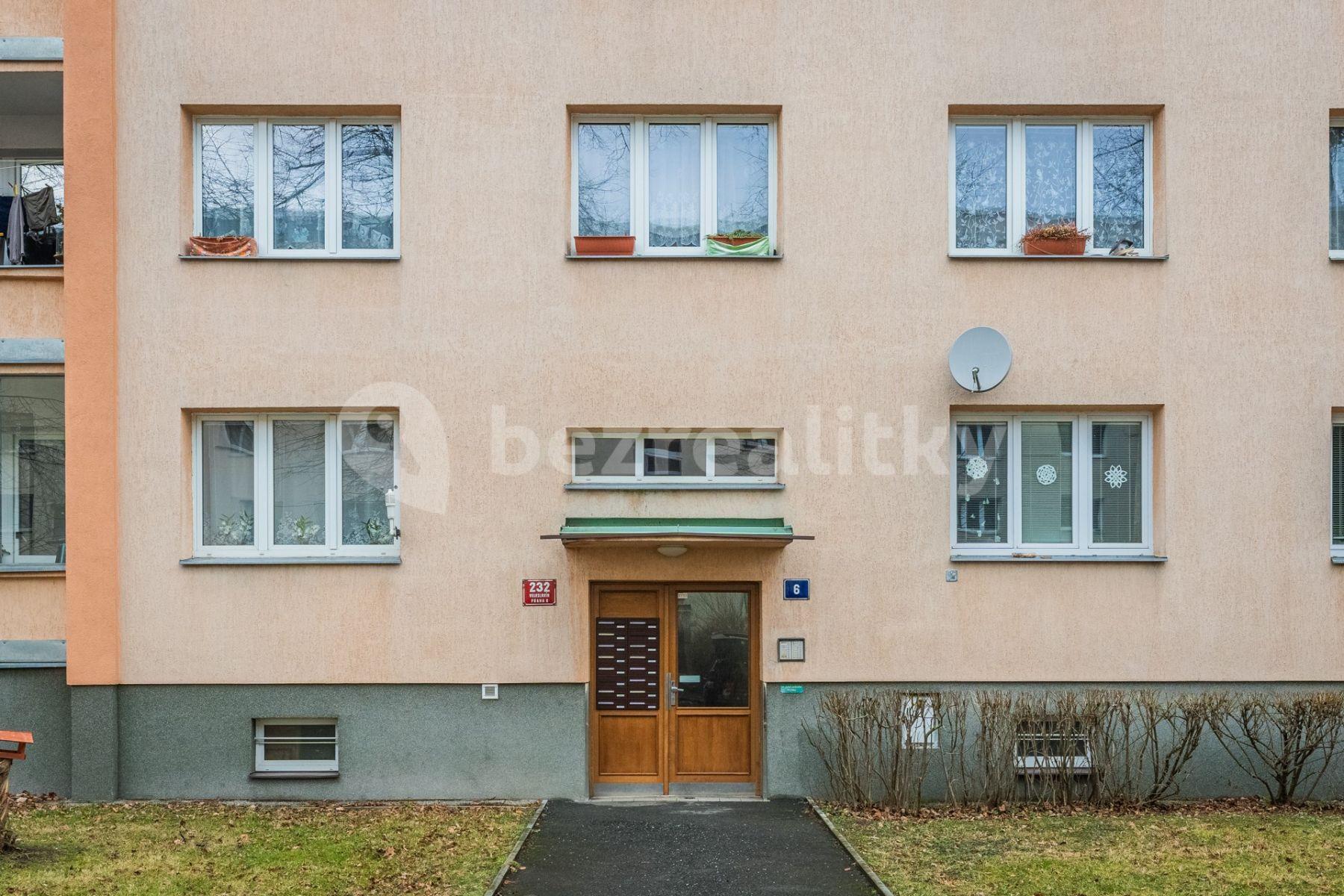 2 bedroom flat to rent, 55 m², Peštukova, Prague, Prague