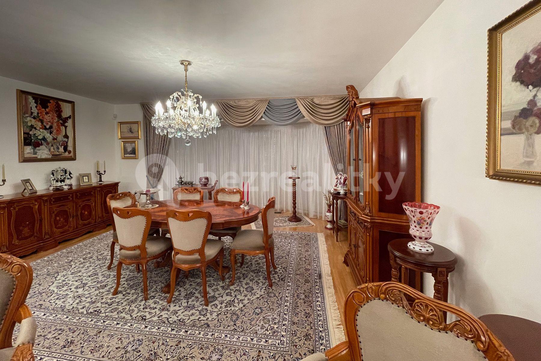 house for sale, 213 m², Plavínová, Prague, Prague