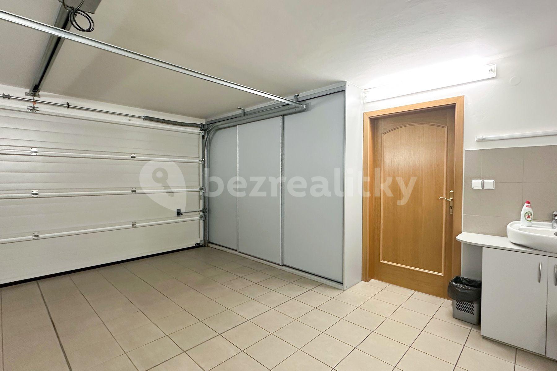 house for sale, 213 m², Plavínová, Prague, Prague