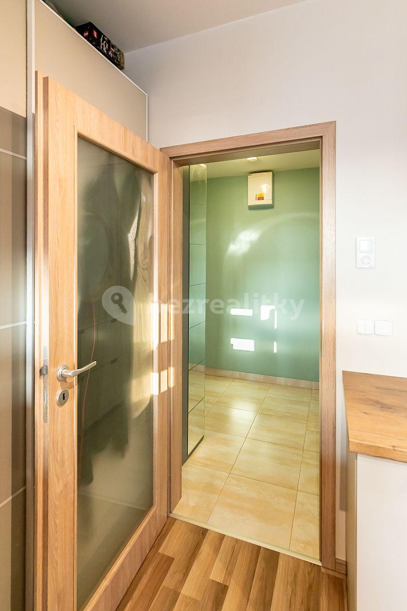 Studio flat for sale, 34 m², Oty Bubeníčka, Prague, Prague