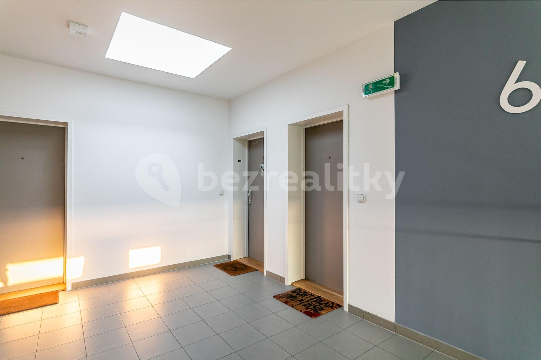 Studio flat for sale, 34 m², Oty Bubeníčka, Prague, Prague