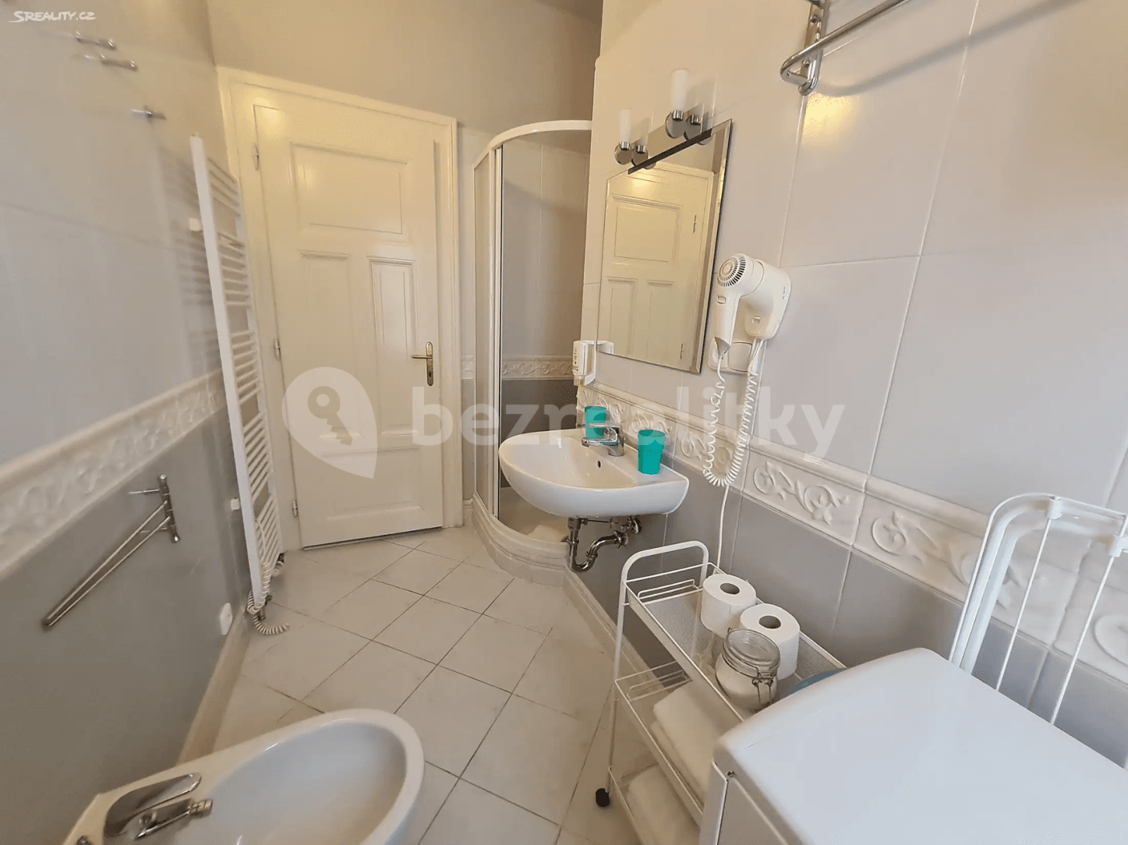 1 bedroom with open-plan kitchen flat to rent, 52 m², Truhlářská, Prague, Prague