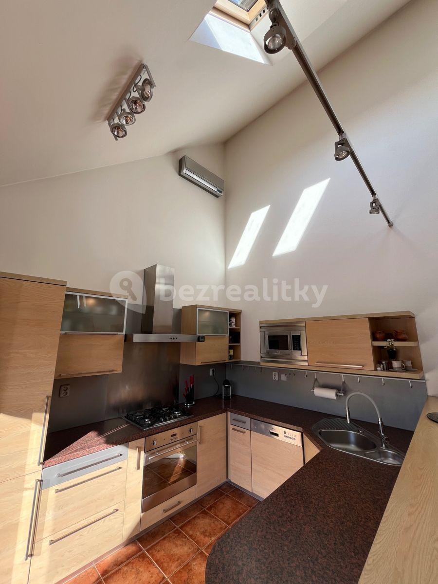 3 bedroom with open-plan kitchen flat for sale, 143 m², Čápkova, Brno, Jihomoravský Region