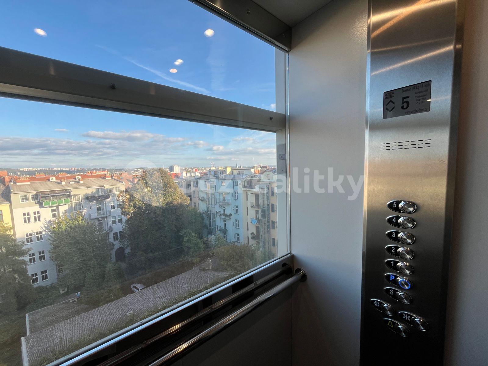 3 bedroom with open-plan kitchen flat for sale, 143 m², Čápkova, Brno, Jihomoravský Region