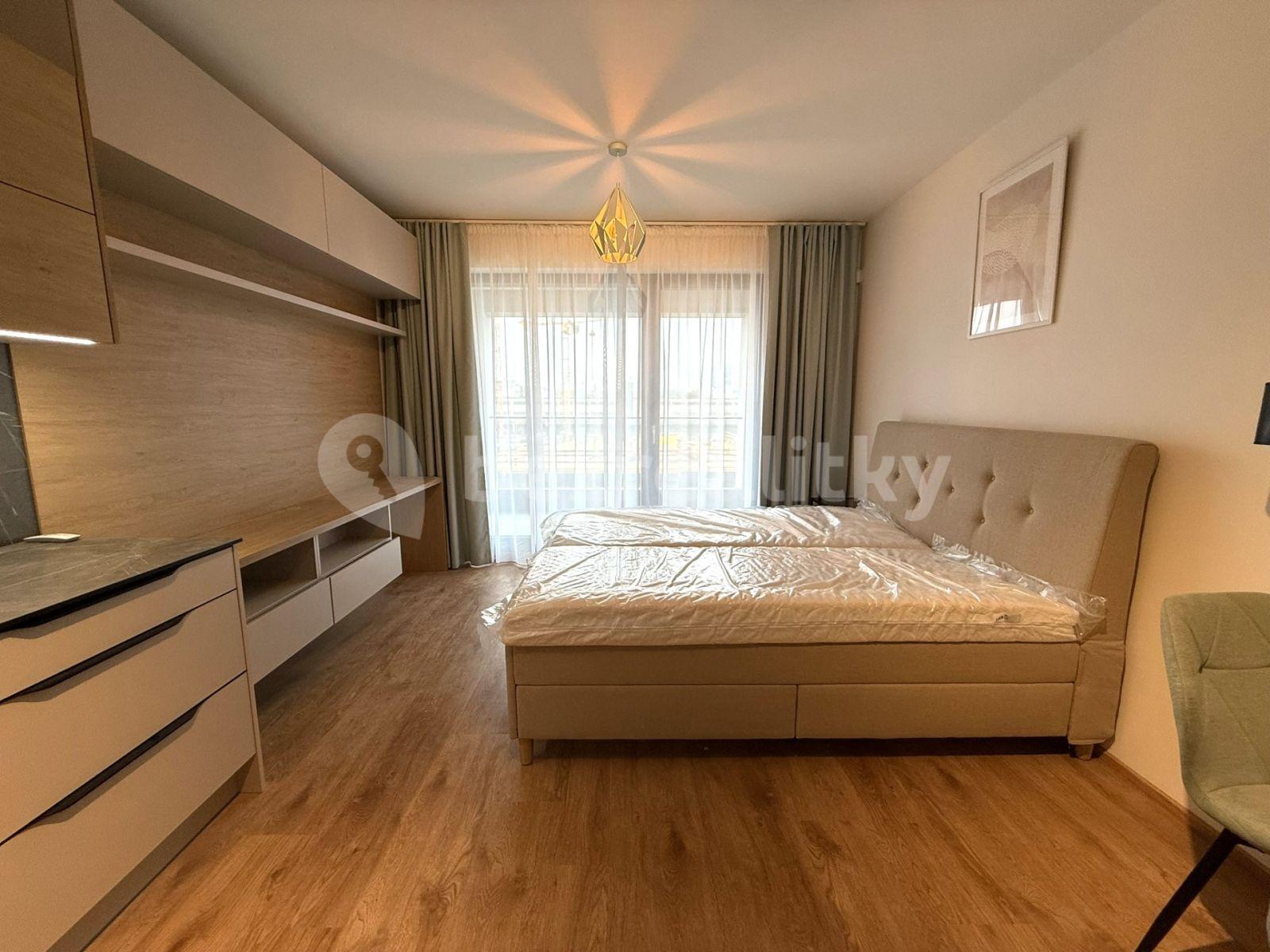 Studio flat to rent, 30 m², Tetauerova, Prague, Prague