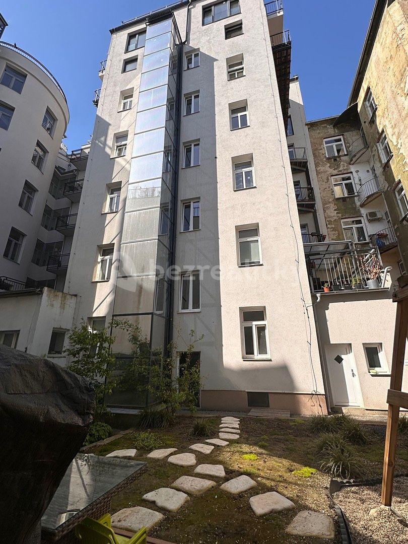 Studio flat for sale, 21 m², Körnerova, Brno, Jihomoravský Region