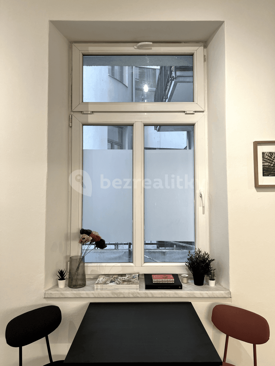 Studio flat for sale, 21 m², Körnerova, Brno, Jihomoravský Region