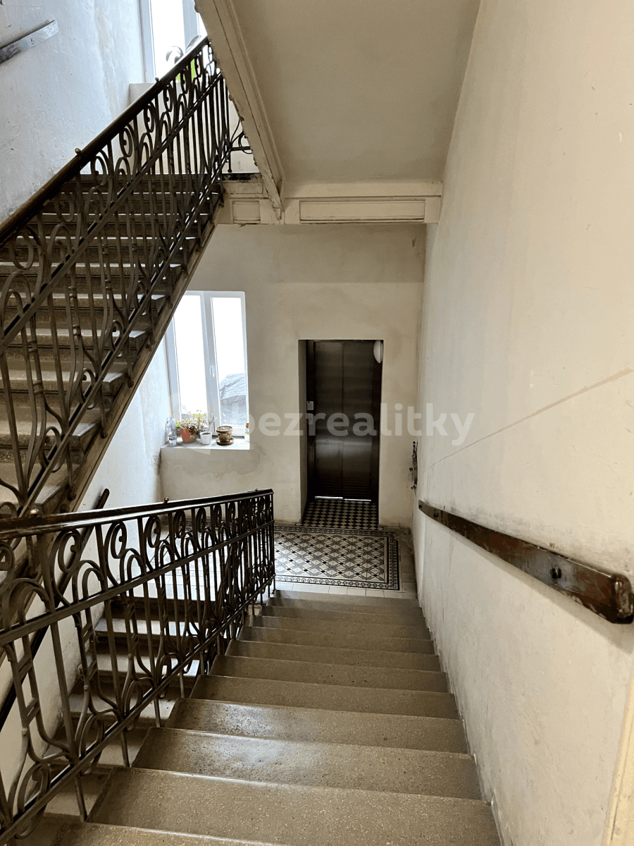 Studio flat for sale, 21 m², Körnerova, Brno, Jihomoravský Region