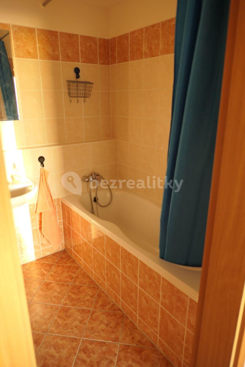 2 bedroom with open-plan kitchen flat to rent, 82 m², Sicherova, Prague, Prague