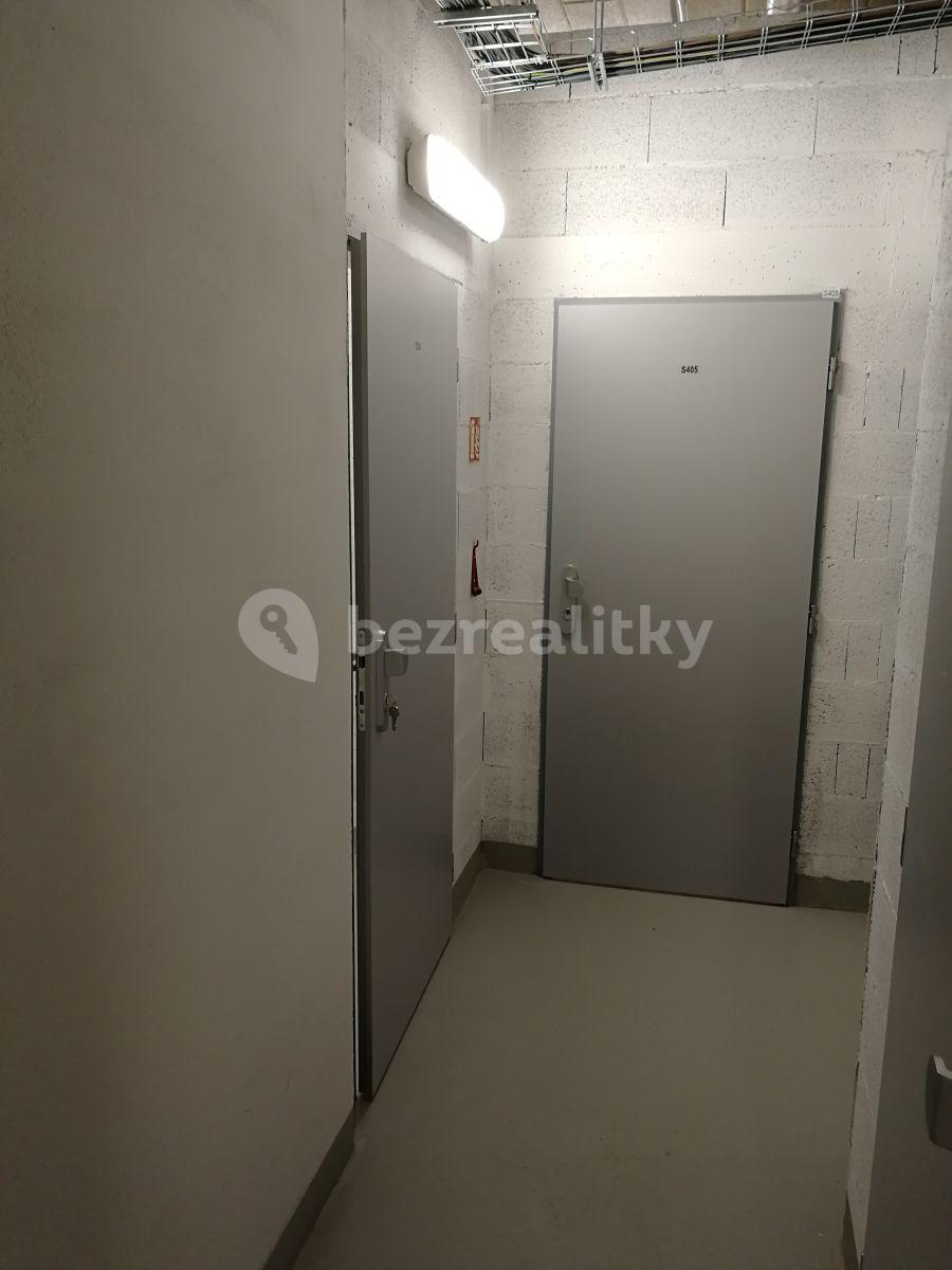 Studio flat to rent, 34 m², Františka Diviše, Prague, Prague