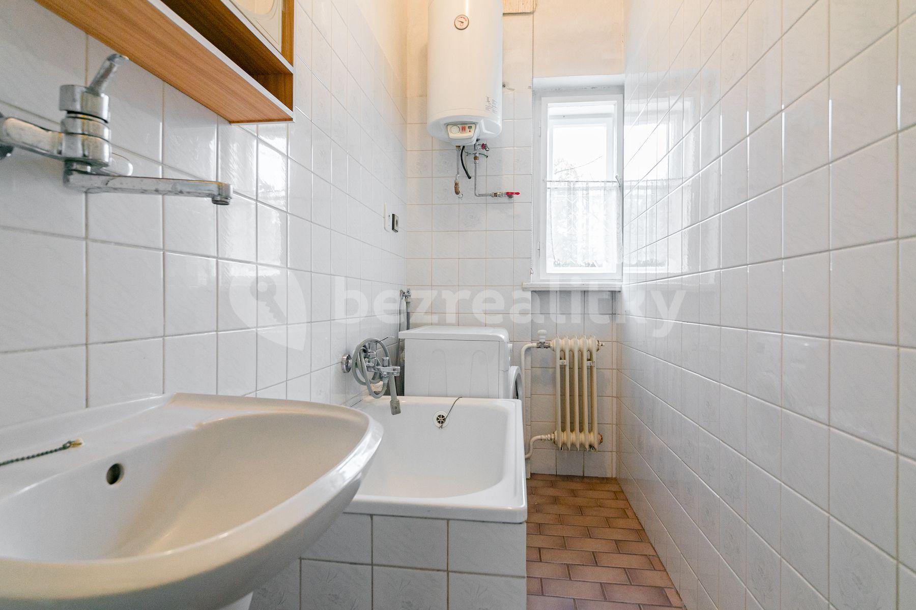 house for sale, 180 m², Hněvotín, Hněvotín, Olomoucký Region