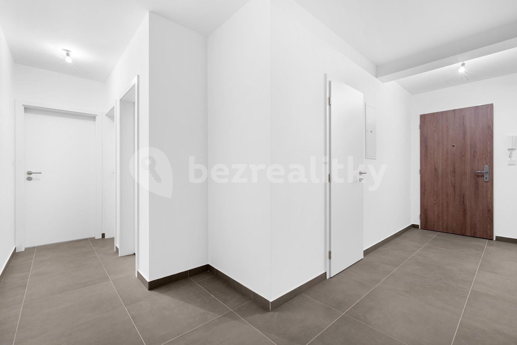 2 bedroom with open-plan kitchen flat for sale, 77 m², Viktora Olivy, Nové Strašecí, Středočeský Region