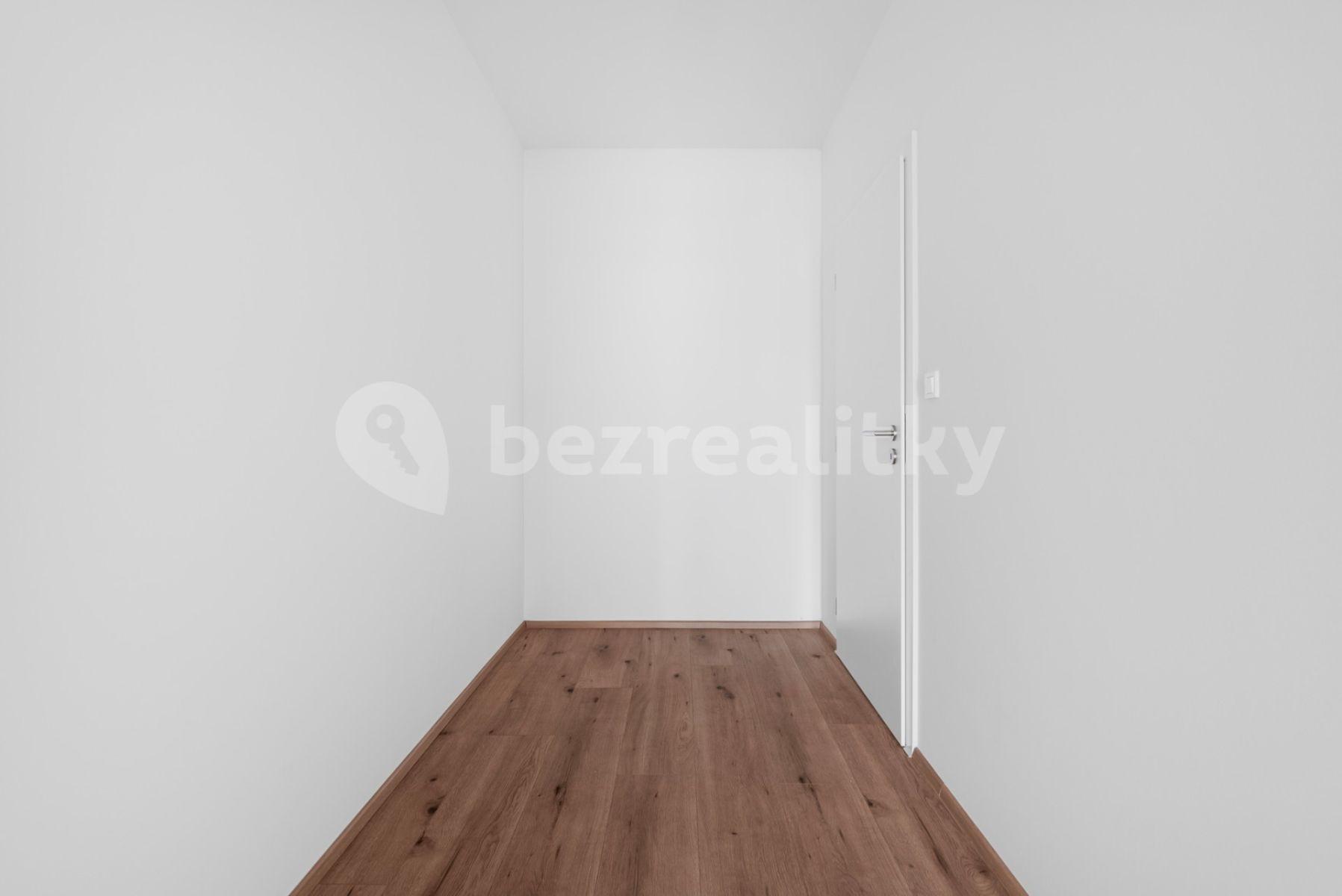 2 bedroom with open-plan kitchen flat for sale, 93 m², Viktora Olivy, Nové Strašecí, Středočeský Region