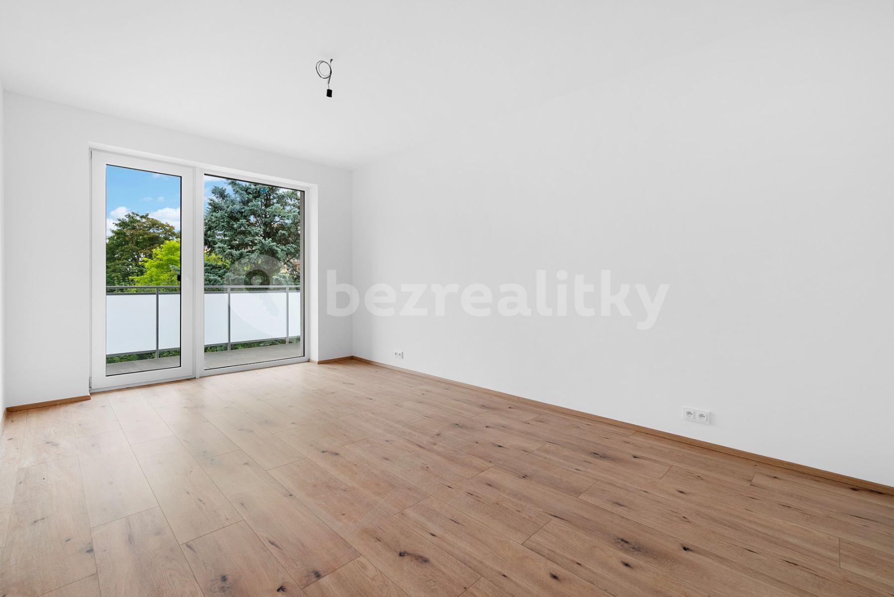 2 bedroom with open-plan kitchen flat for sale, 93 m², Viktora Olivy, Nové Strašecí, Středočeský Region