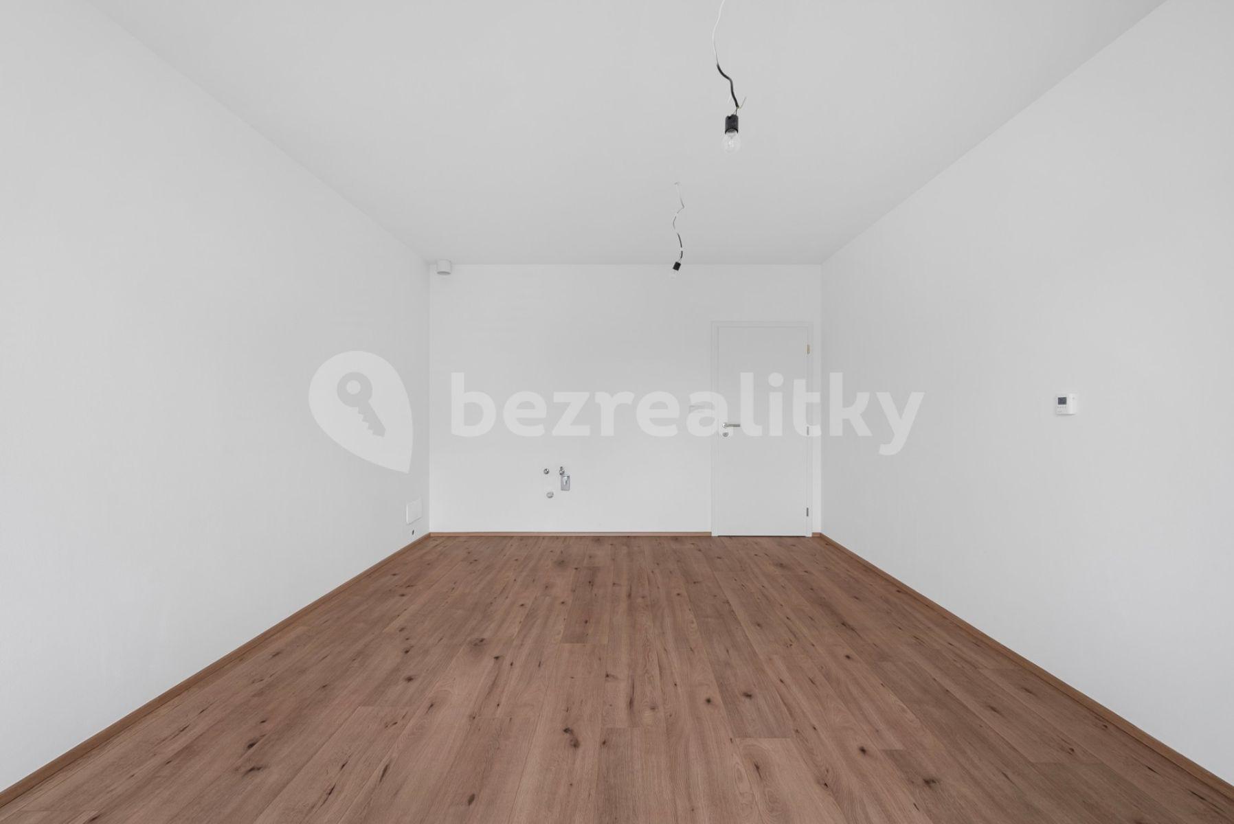 1 bedroom with open-plan kitchen flat for sale, 62 m², Viktora Olivy, Nové Strašecí, Středočeský Region