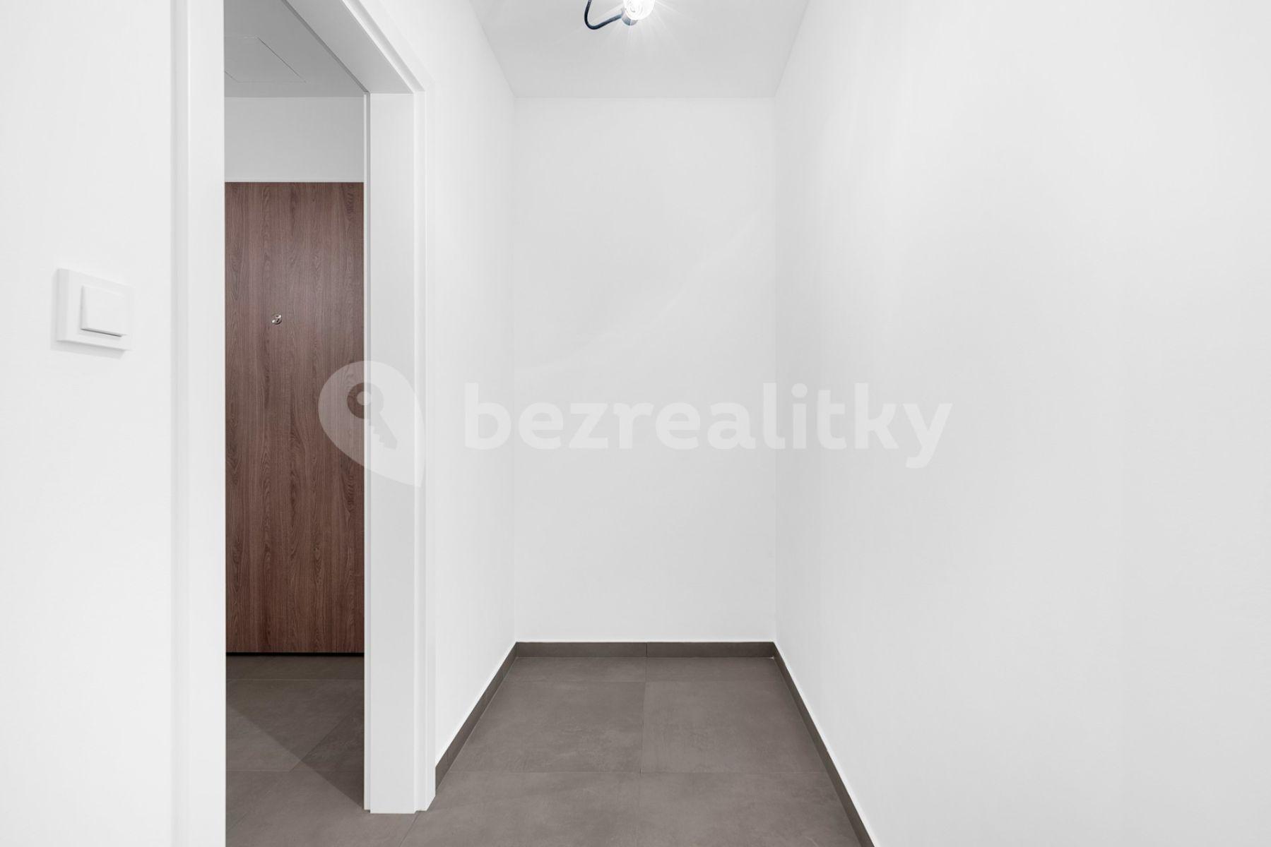 1 bedroom with open-plan kitchen flat for sale, 62 m², Viktora Olivy, Nové Strašecí, Středočeský Region