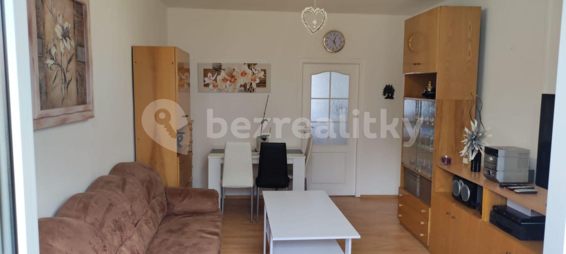 2 bedroom flat for sale, 55 m², Budovatelů, Karlovy Vary, Karlovarský Region