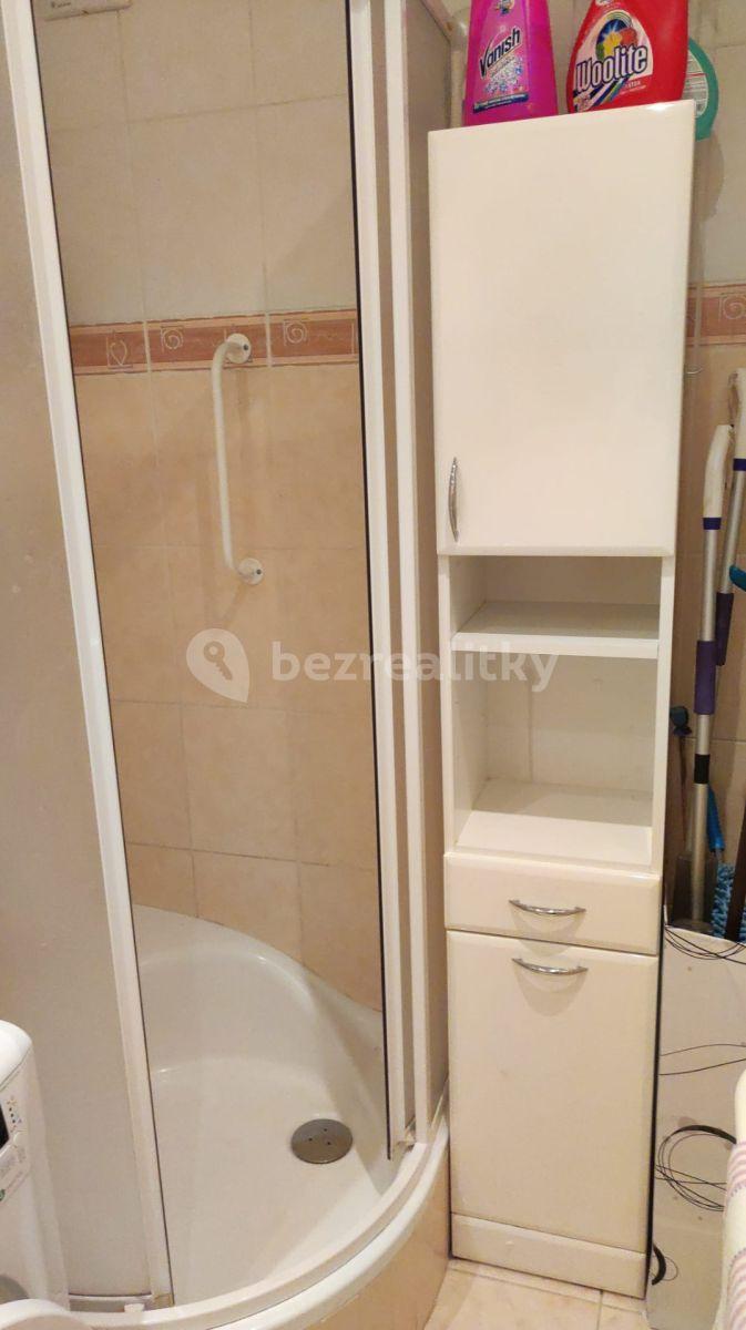 2 bedroom flat for sale, 55 m², Budovatelů, Karlovy Vary, Karlovarský Region