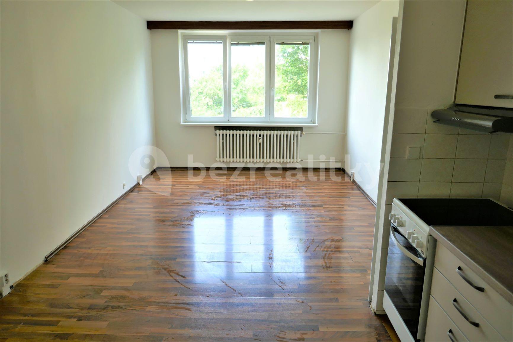 1 bedroom with open-plan kitchen flat to rent, 48 m², Koniklecová, Brno, Jihomoravský Region